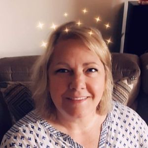 Meet your Posher, Holly